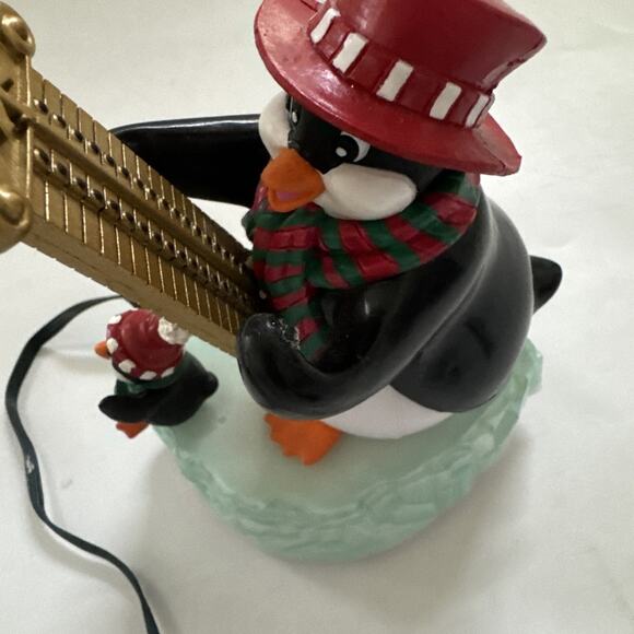 Mr. Christmas Penguin Players Band Playing Instrument Animated Music w/Box READ - Picture 5 of 15